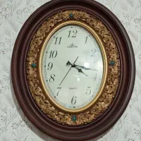 ساعت دیواری در حد نو