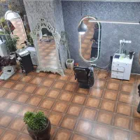 آموزشگاه آرایشگری مردانه. وفایی.