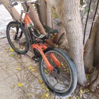 دوچرخ|دوچرخه، اسکیت، اسکوتر|بروجن, |دیوار