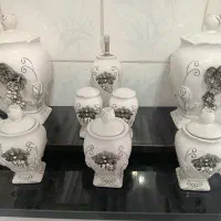 تعدادی لوازم اشپزخانه