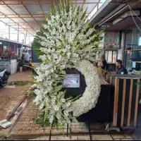 پخش انواع تاج گل مستقیم از بازار گل|خدمات پذیرایی، مراسم|فردیس, منظریه|دیوار