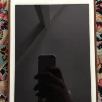 ایپد ایر ۲ سیم کارت خور