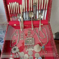 قاشق چنگال کاردچاقو گردنبندگوشوااره قاجاری یکجا