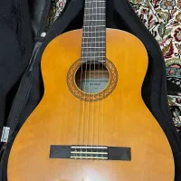 گیتار یاماها C40