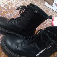 نیم بت مشکی وکفش سفید دخترانه سایز۳۷