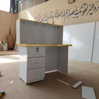 میز کانتر مدل کج و صاف دخل میز مدیریت مغازه