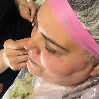 اصلاح ابرو وکس اپیلاسیون میکاپ پدیکور قائمیه|خدمات آرایشگری و زیبایی|اسلام‌شهر, شهرک قائمیه|دیوار