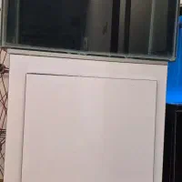 آکواریوم همراه با پایه