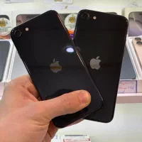 iPhone SE 2020 آیفون