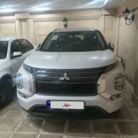میتسو بیشی اوتلندر ۲۰۲۳ تک دف hلاین