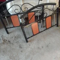 تخت فلزی یکنفره