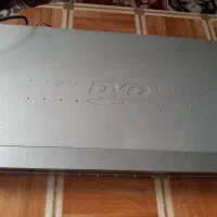 یک دستگاه دیویدی.