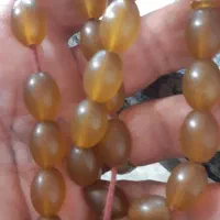 تسبیح های باغا وکهربای خیلی خیلی کهنه|کلکسیون اشیاء عتیقه|بناب, |دیوار