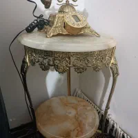 میز وتلفن برنجی