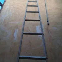 نردبان آهنی