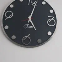 ساعت دیواری سالم