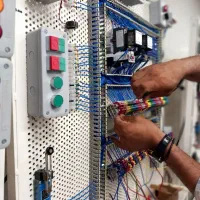 آموزش تخصصی برق صنعتی