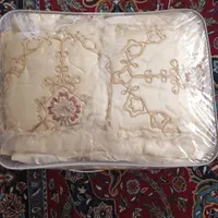 رو تختی دو نفره ساتن گلدوزی شده نو تخفیف داره