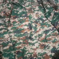 پوتین و لباس نظامی