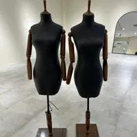 مانکن زنانه چرم و چوب|فروشگاه و مغازه|تهران, تجریش|دیوار