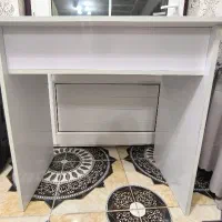 میزکارناخن|آرایشگاه و سالنهای زیبایی|رشت, احمد گوراب|دیوار