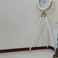 ساعت سه پایه