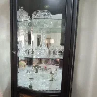 ویترین چوبی قهوه ای سوخته