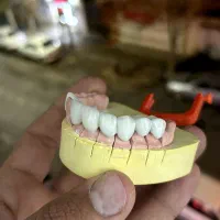 کار آموز لابراتوار دنداسازی