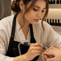 »تخفیف‌فوق‌العاده‌کاشت‌ناخن» ژلیش پا رایگان*
