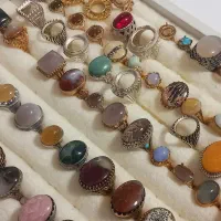 فروش انواع انگشتر و گردنبند و سنگ طبیعی معدنی