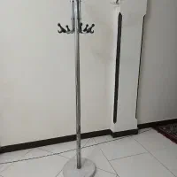 جا لباسی فلزی