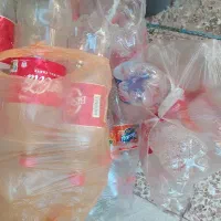 شیشه نوشابه خالی تمیز