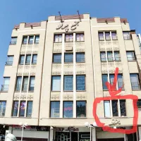 ۳۰ متر دفتر کار بر میدان شهدا