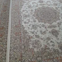 دوعدد فرش ۹ متری سالم تمیز