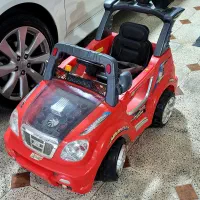 ماشین شارژی دو موتوره کم کارکرد|اسباببازی بچه|همدان, |دیوار