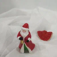 بابانوئل و شیشه تزیینی آشپزخانه