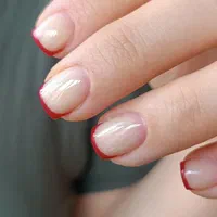 کاشت و لمینت ناخن