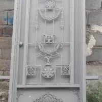 جوشکاری  در وپنجره اهنی تعمیر ونصب نصب