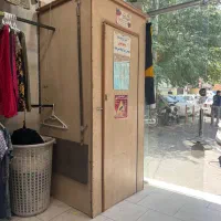 اتاق پرو و آینه و مهتابی