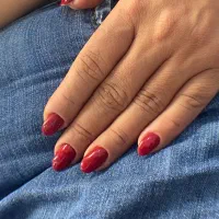 انجام خدمات ناخن|خدمات آرایشگری و زیبایی|خمام, |دیوار