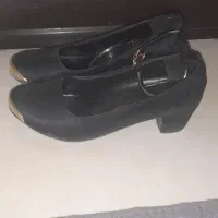 کفش سایز ۳۸