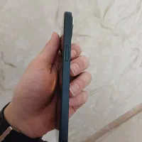 Iphone13|موبایل|میانه, |دیوار