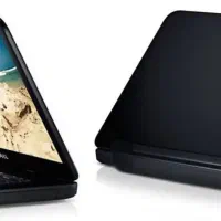 صفحه بزرگ با رم هشت و باطری و شارژر  نو