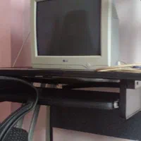 مانیتور با میز کامل  و صندلی گردان|میز تحریر و کامپیوتر|لنگرود, |دیوار