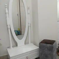 آینه قدی کشو دار با یک پاف