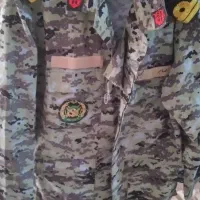 لباس سربازی|لباس|رشت, معلم|دیوار