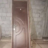 فروش‌ درب‌ اتاق‌ و‌ پنجره‌ آهنی