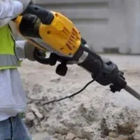 کار  نیازمند نیرو