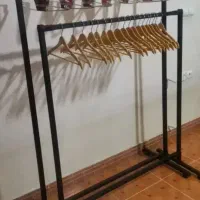 رخت آویز و رگال