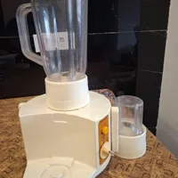 آبمیوه گیری فقط ۱تومن